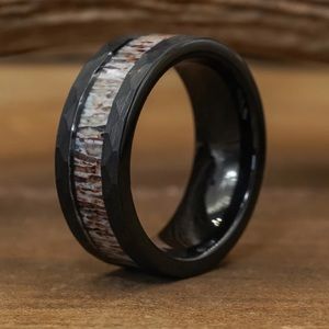 Men’s Bighorn Antler Ring